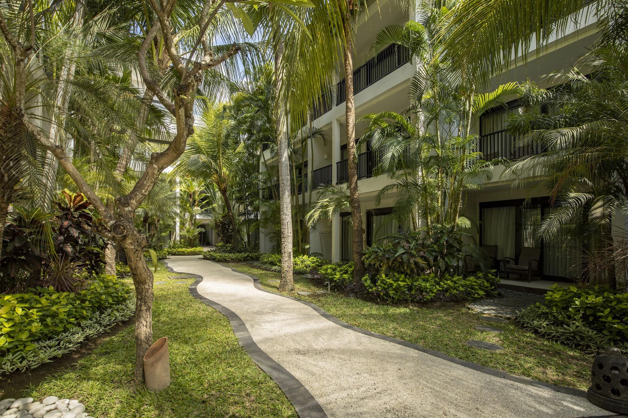 Away Bali Legian Camakila Resort Exterior photo